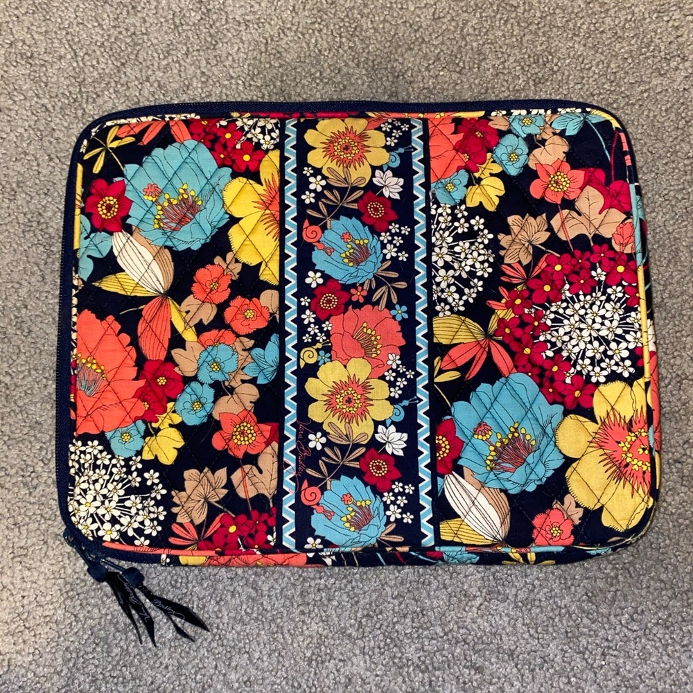 Vera Bradley Happy Snails Laptop Sleeve